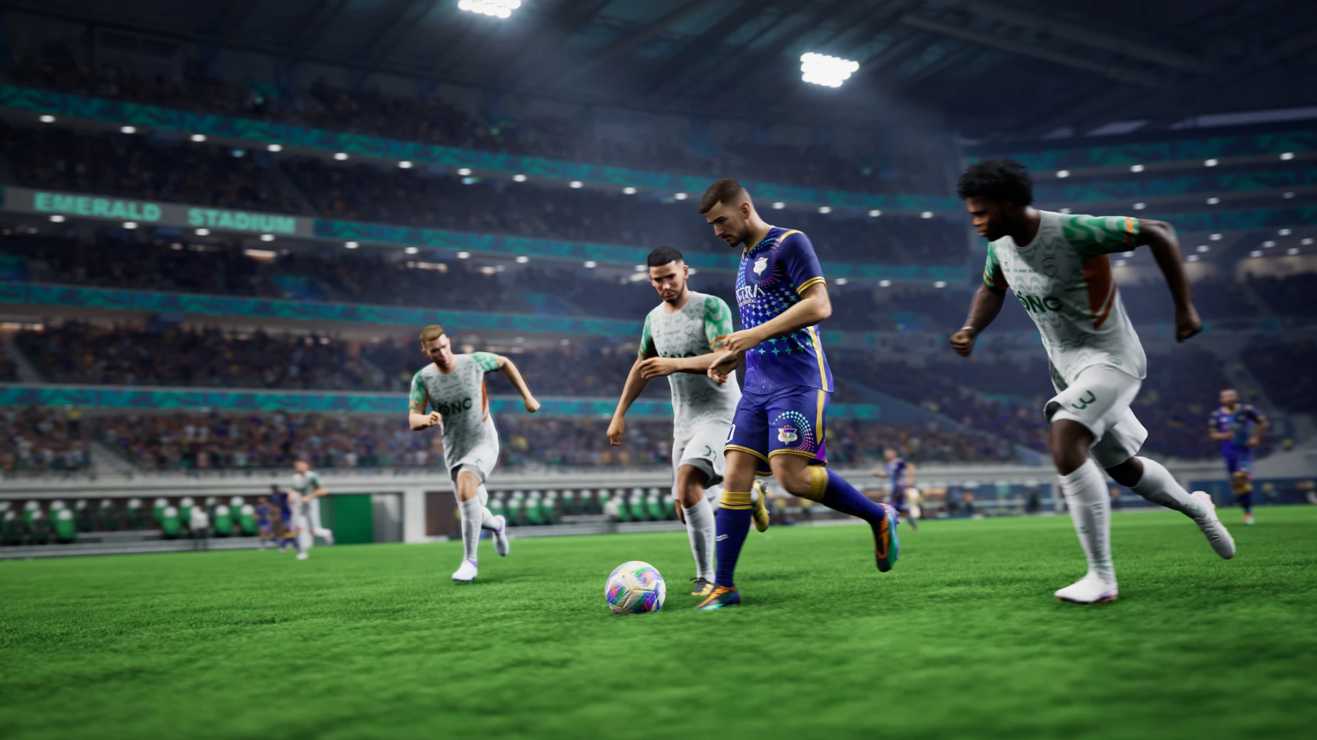 UFL PC-Gameplay – Nachtspiel unter Stadionflutlicht mit Spielern im Zweikampf